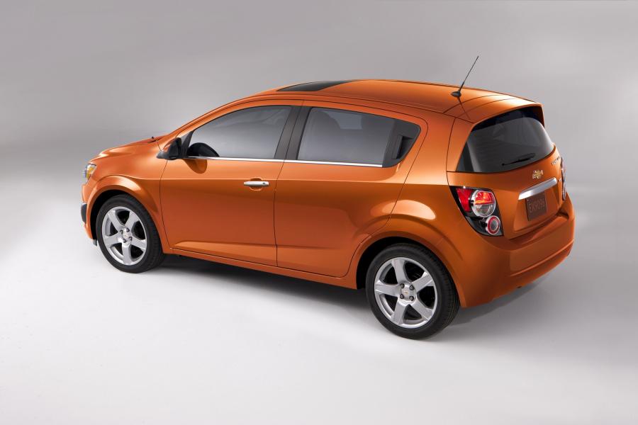 Chevrolet Sonic Hatchback 2012 года  (фото 13 из 13)